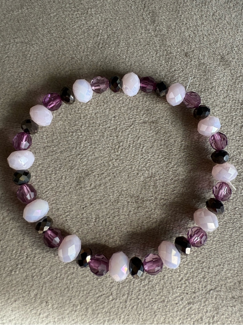 Beaded Stretch Bracelet in Lavender, Black and White
